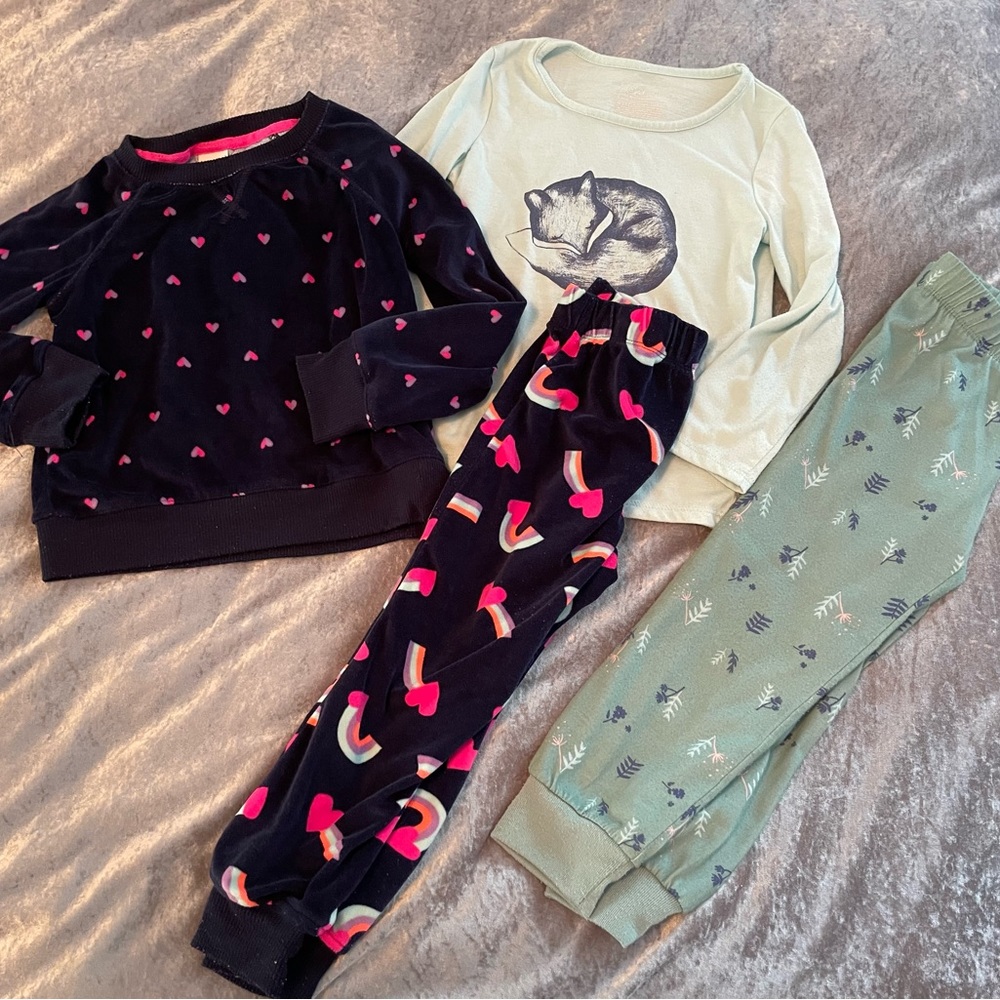 2 Pairs girls XS Pajamas